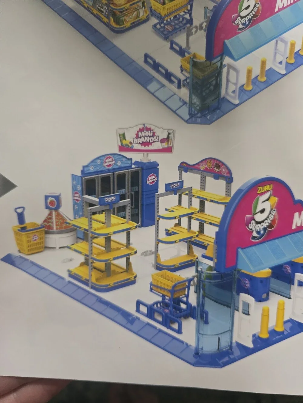 Mini Brands! Series 4 Mini Mart! Pretend Building Toy Grocery Store ZURU brand